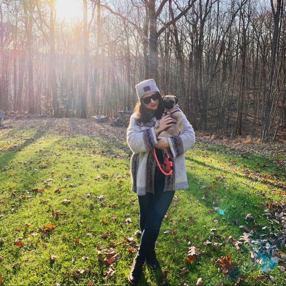 Meet your Posher, Caitlin